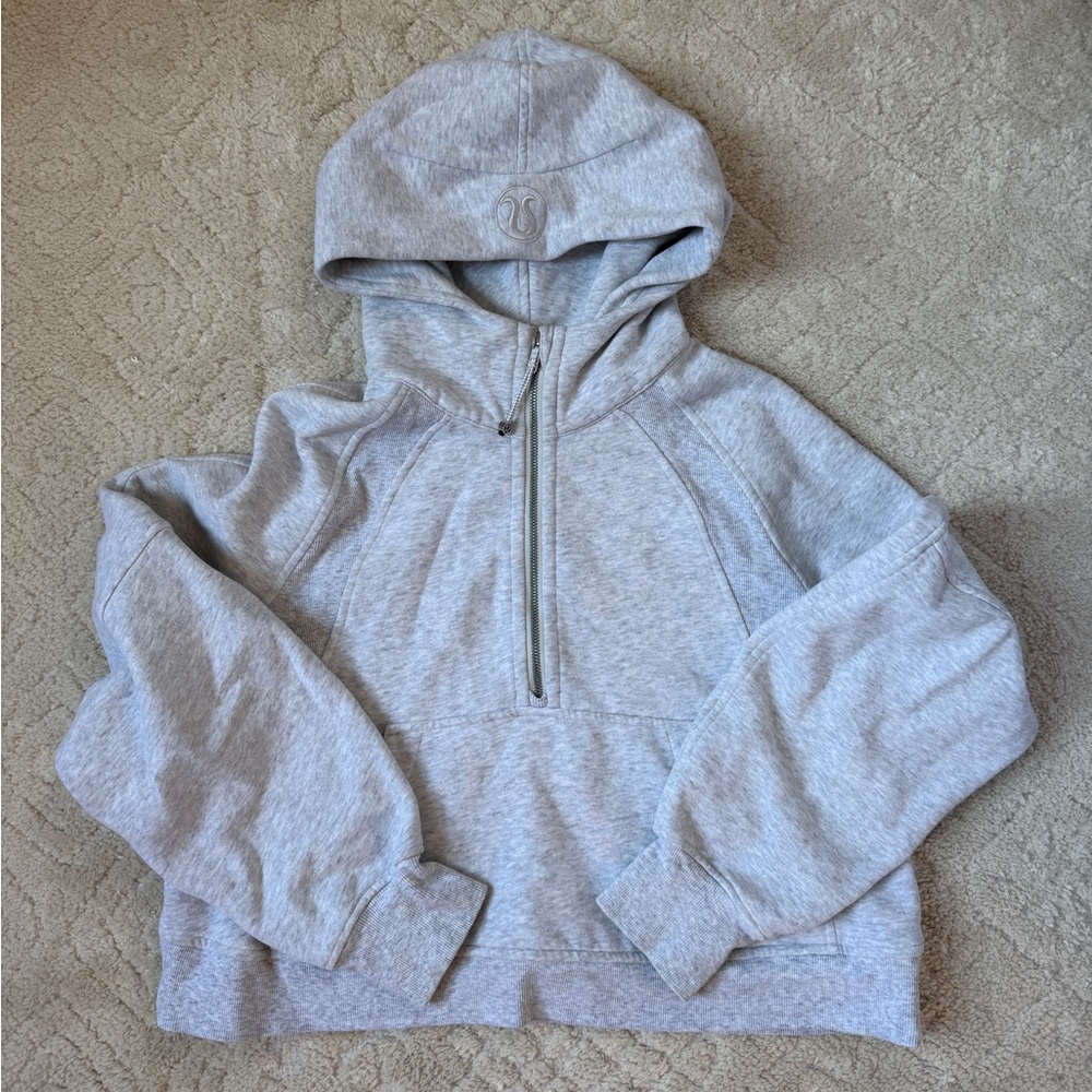 Lululemon Scuba Oversized Half Zip in Heathered Core Ultra Light Grey, Med Large
